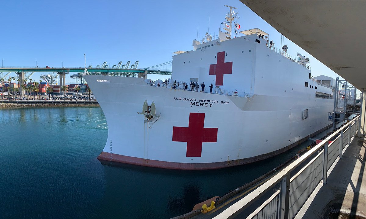 iseekthetroof's tweet photo. Does anyone else remember these? 🤔🤔

#USNSMercy
#USNSComfort https://t.co/EBn4wl34cC