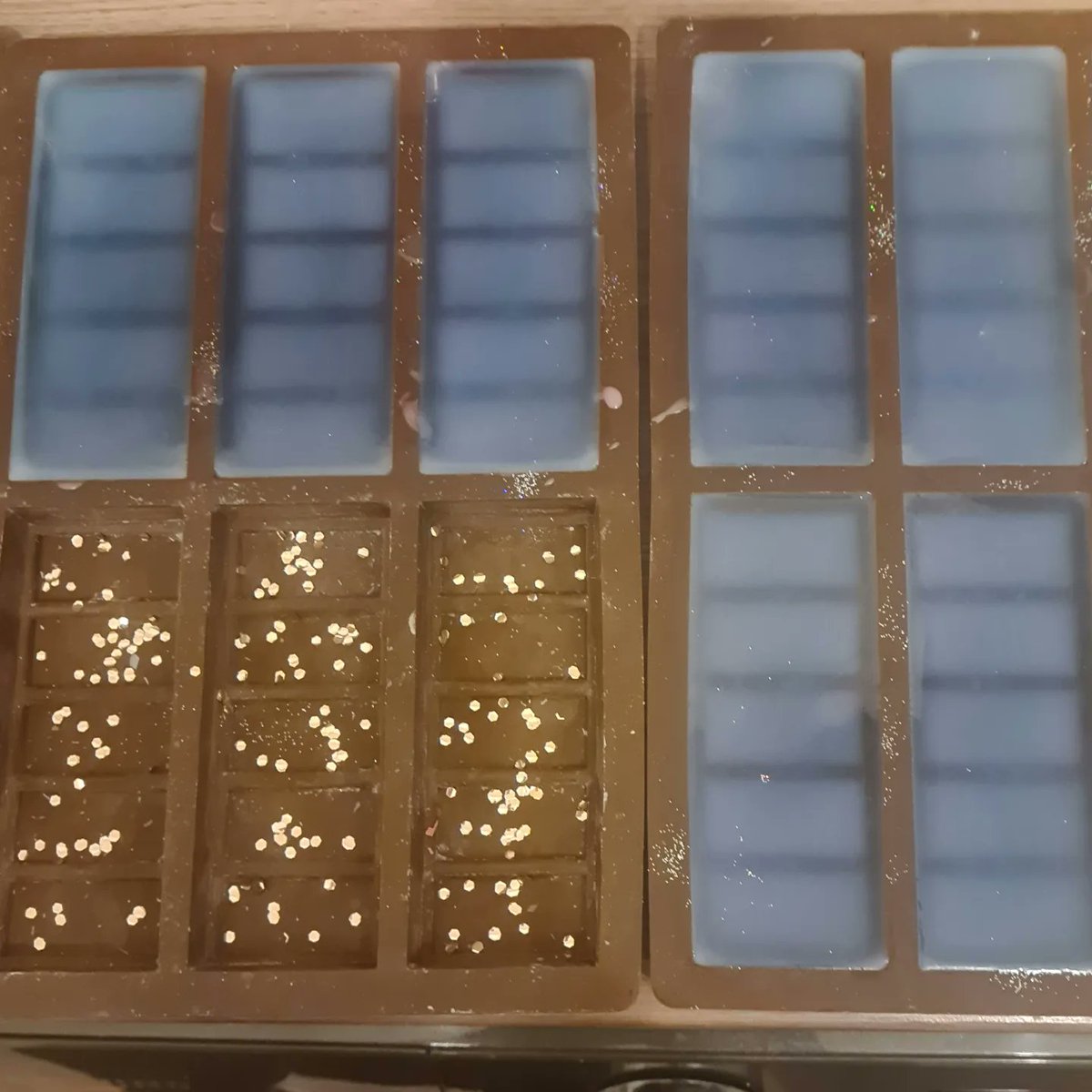 eve_bees's tweet image. An evening of wax melt making and honey jarring  for us 👍
We hope that you're all having a fun filled evening.
#busybees #evening #hardworkpaysoffs #MHHSBD