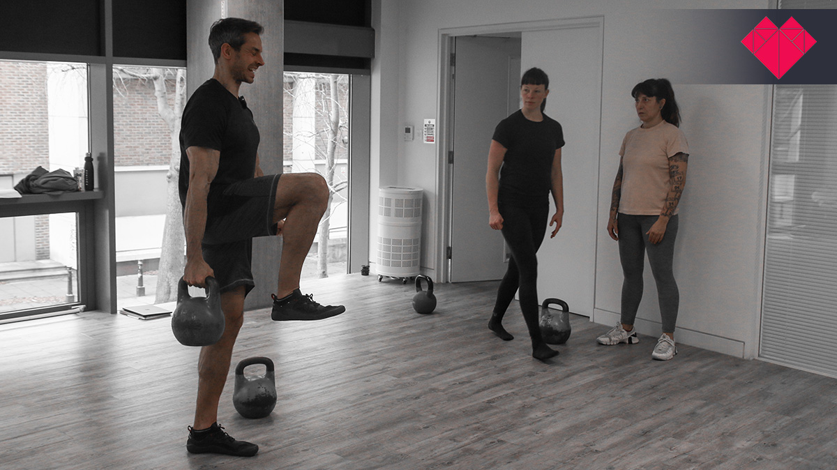 FitIndEdu's tweet photo. 🧠🤸‍♂️ Boost your brain with balance training! Studies show it increases hippocampus volume, key for memory &amp; navigation, potentially protecting against Alzheimer's. Balance isn't just physical—it's a brain workout too! 🛡️💪 #BrainHealth #BalanceTraining #PreventCognitiveDecline https://t.co/02jEx0M0Pr