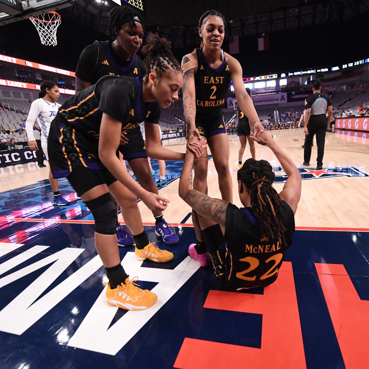 East Carolina Pirates tweet media