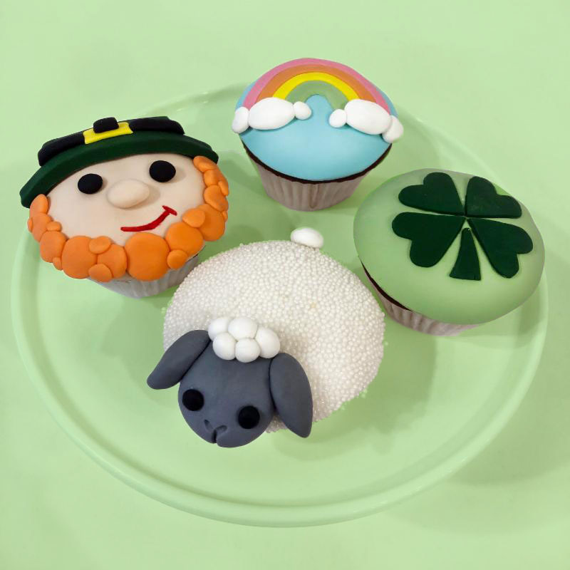Charm_CityCakes's tweet photo. BEGINNER LUCK OF THE IRISH CUPCAKE CLASS - Saturday, March 16th at 11:30am-1pm

https://t.co/JjJ1pcpdJg

#diy #classes #kids #bmorefun #bmore #activites #ccc #charmcitycakes #customcakes #cakestagram #cakedecorating https://t.co/a0KZNfeO5r