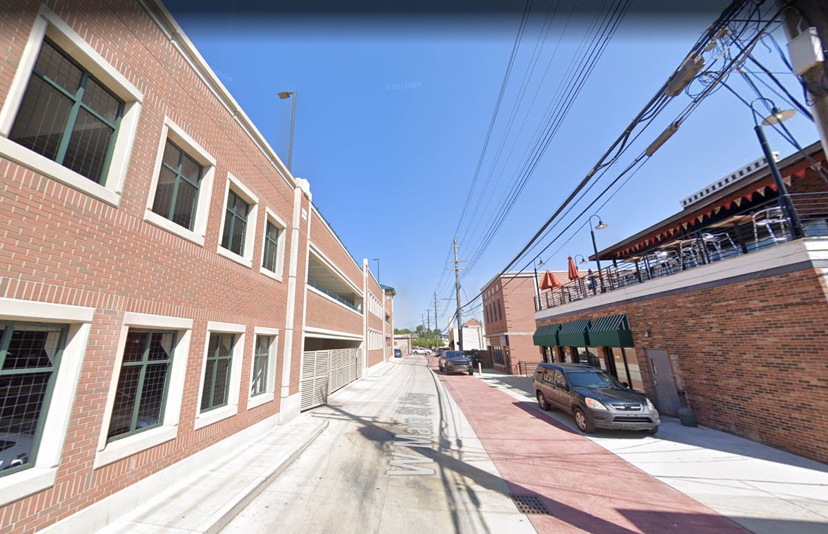 DE_Gifford's tweet photo. @the_transit_guy Sometimes I think about this old rooftop bar that used to look out onto a parking lot that now looks out at a parking garage. #MrBs #RochesterMI https://t.co/1FQFQhAqHS