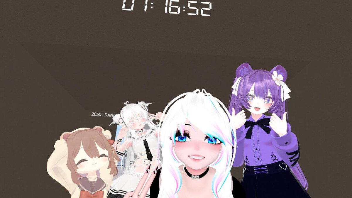 Blank_camera's tweet photo. @VRChat Feeling soooo good! https://t.co/3Fs85oUX9j