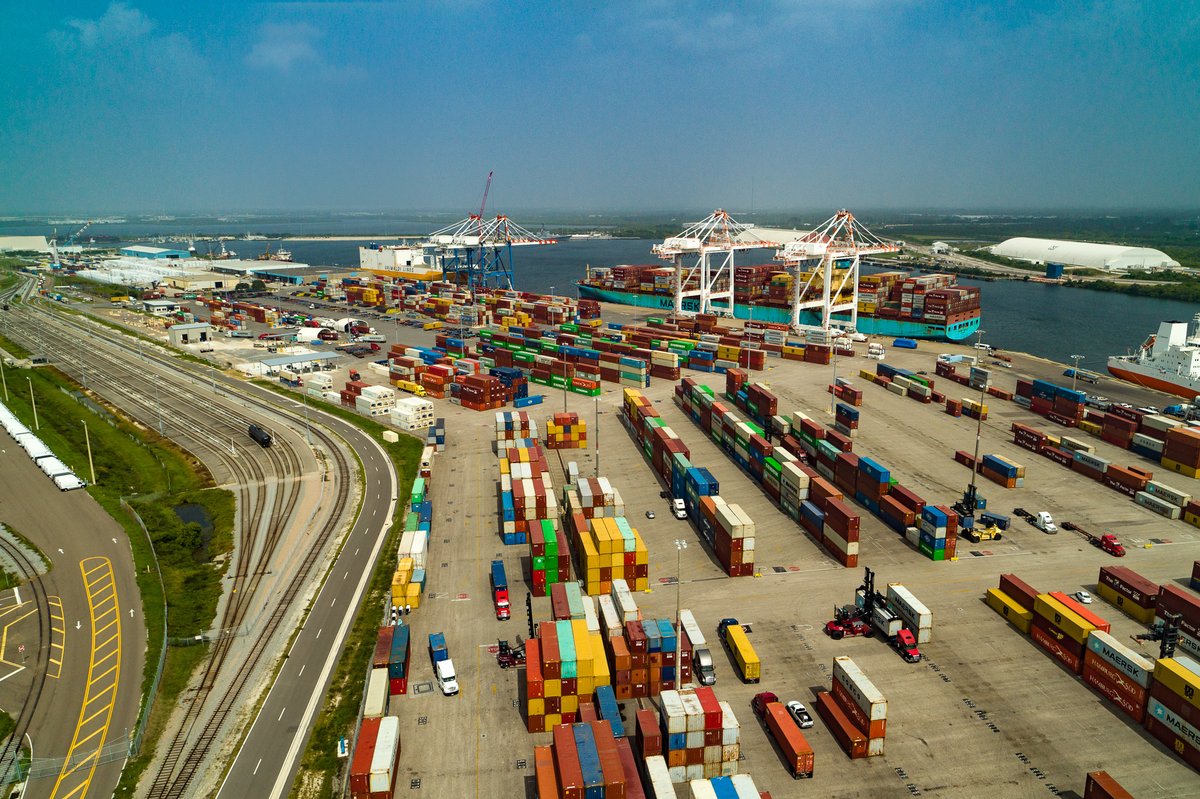 We have capacity to meet demand. 💪
How? Port Tampa Bay is the closest seaport to the Tampa/Orlando I-4 Corridor - the largest concentration of distribution centers in FL. This access allows truckers to make multiple round-trip deliveries each day.
#SupplyChain