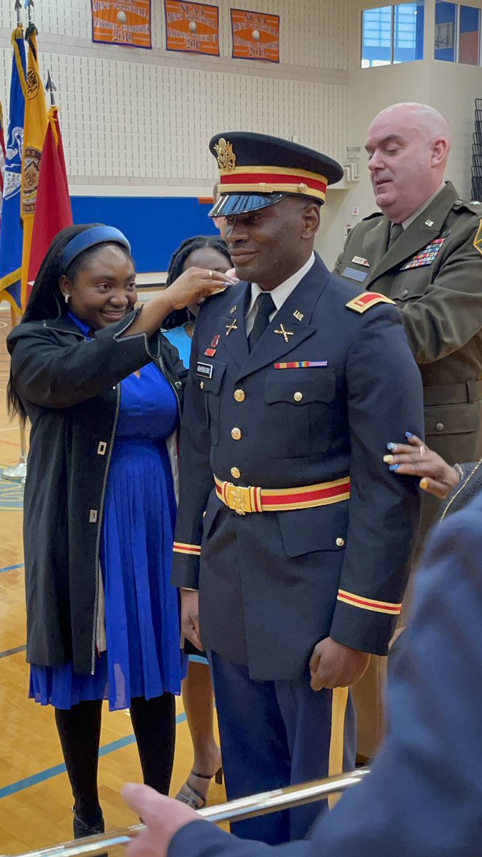 newpaltz's tweet photo. New Paltz graduate Sam-Karis Oghenekome ‘24, was officially commissioned into the U.S. Army as a Second Lieutenant on March 9, 2024.  CONGRATULATIONS! 🧡✨💙✨🧡✨💙

#sunynewpaltz #CommissionCeremony @ArmyROTC #BGVanceKuhner #rotcprogram #newpaltzvets @usarmy  @USArmyReserve https://t.co/DiMlqVkGdx