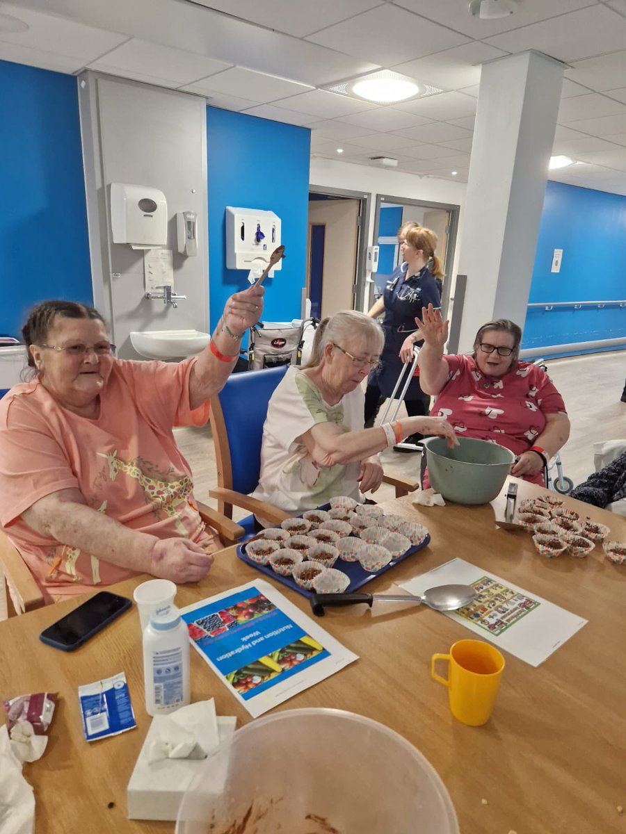 1St day of #NutritionAndHydrationWeek Breakfast Monday - Patients had breakfast together and then a Baking group was led by staff. An educative talk from our GP and a quiz on Nutrition & Hydration were done in afternoon today. @CNSmcr @MFTnhs @mcrlco @CarolK_MCRNorth @cushtylou