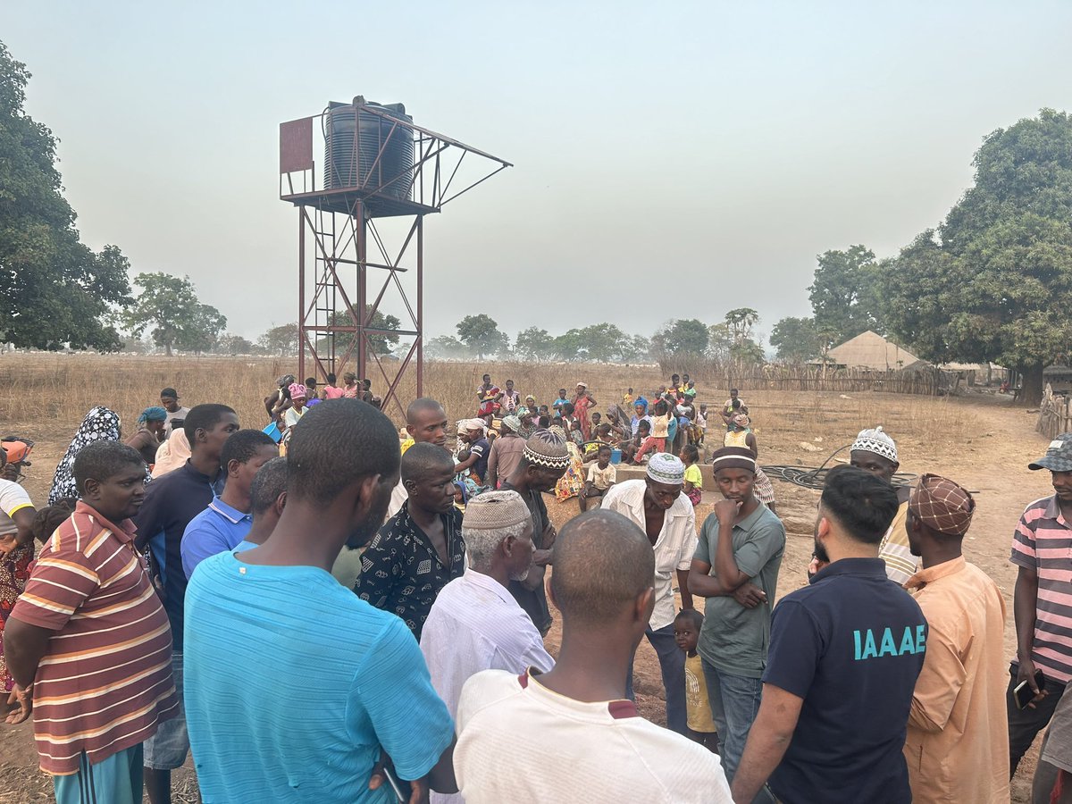 ahm_sajeel's tweet photo. Served in Guinea Bissau 🇬🇼 with the installation of solar water systems, aiming to provide clean water access to thousands of needy families. It’s a privilege to help those in need and spend meaningful time with them, witnessing their exceptional love and gratitude @IAAAE_org https://t.co/SAwkThZ8WR
