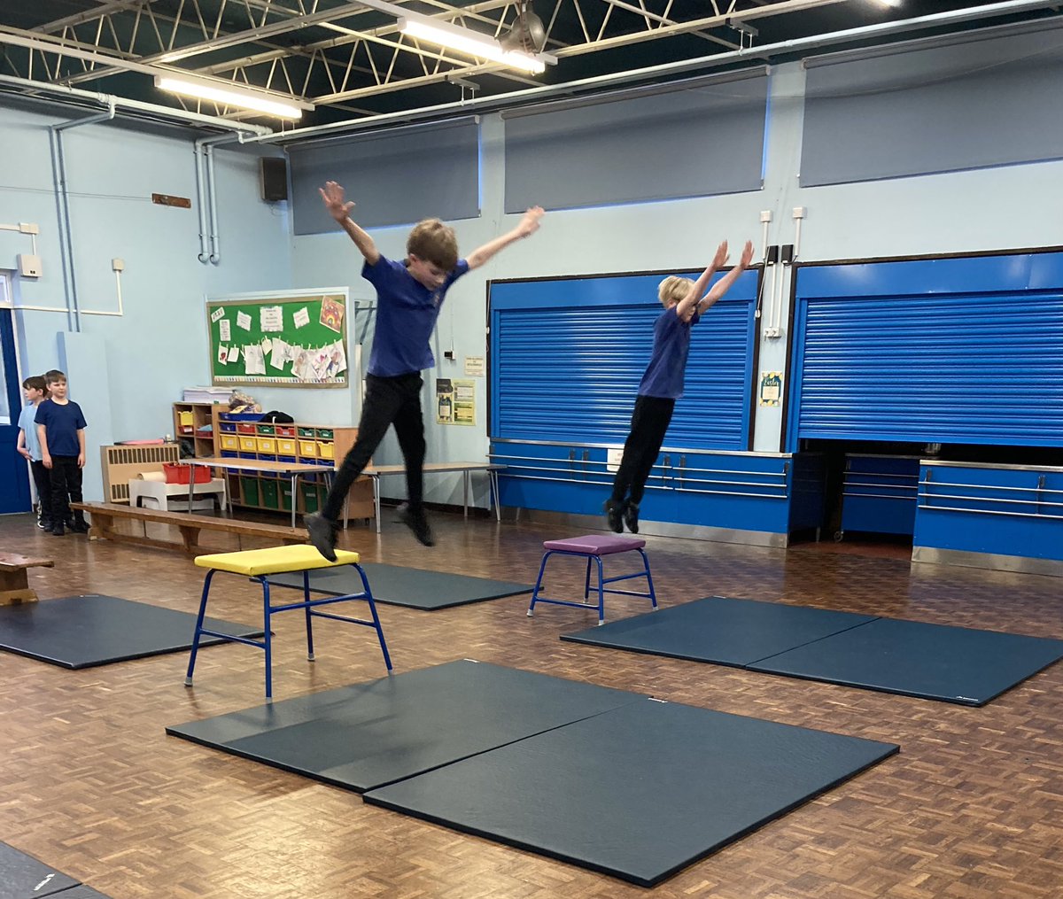 latimerprimary's tweet image. Wow!Our #LatimerPE lesson today was based around using flight from hands to travel over apparatus. #ClassVC did a great job, had fun and were working safely with others around. #ActiveLatimer