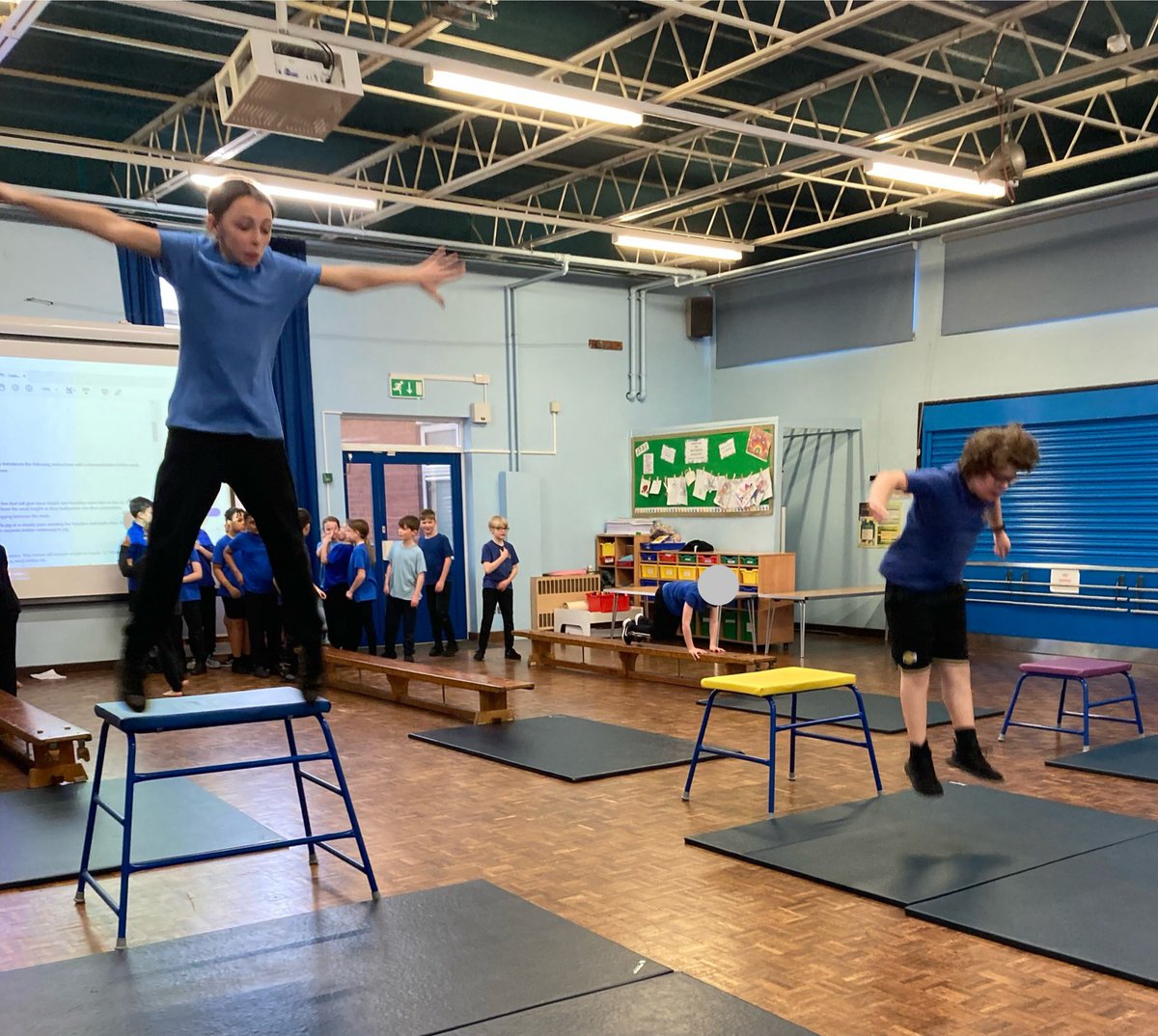 latimerprimary's tweet image. Wow!Our #LatimerPE lesson today was based around using flight from hands to travel over apparatus. #ClassVC did a great job, had fun and were working safely with others around. #ActiveLatimer