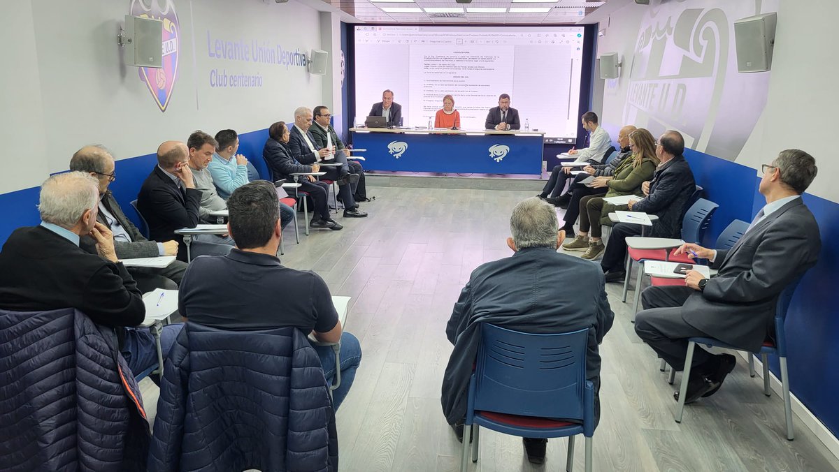 LevanteUD's tweet photo. ℹ La Fundación del Levante UD aprueba el plan de viabilidad de José Danvila

➕ INFO: https://t.co/JijiJcONoc https://t.co/AoVFDkhDOC