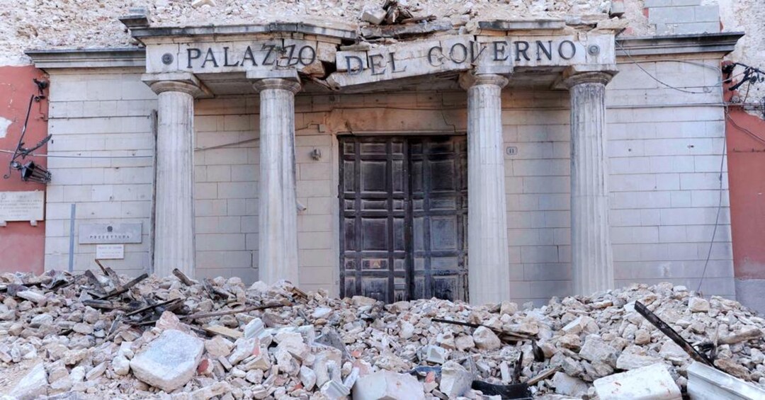 akakarolina's tweet photo. Si vince o si perde se si è governato bene o male
L'Aquila 2009
Grazie #blob, grazie. Lo stiamo gridando https://t.co/o6N5WMiNCp
