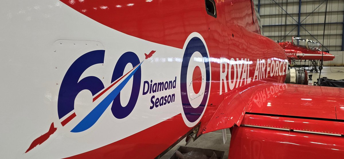 60 years of the Red Arrows!
#redarrows #stem #engineering #rafwaddington #RAF #RoyalAirForce #teamwork #rafphotographers #hawk #planespotting #aviationlovers #avgeek #avporn #ukmfts #diamond  <a href="/rafredarrows/">Red Arrows</a> #display #aerobatic #militaryaviation