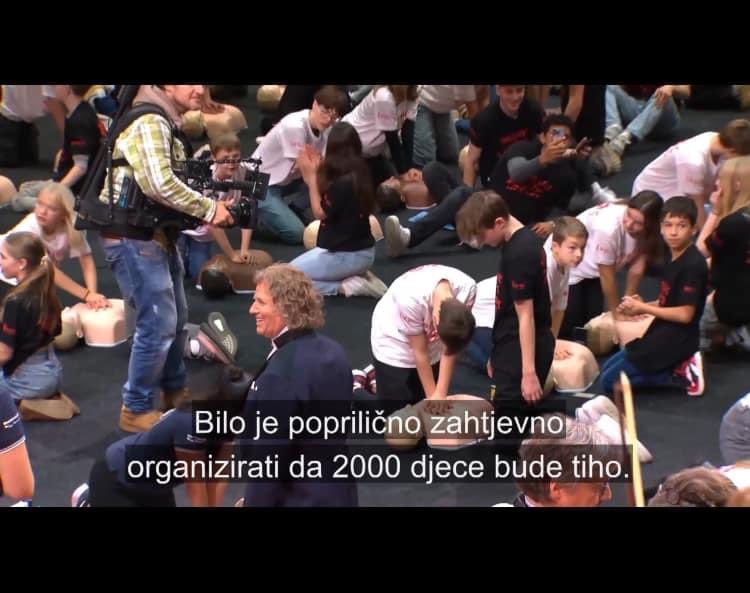 Great to see even Croatian television broadcasted our Heartbeat CPR awareness event with Andre Rieu and 2,000 school students 🇭🇷 💪🏻 ❤️ #CPRSavesLives #empoweringanewgeneration