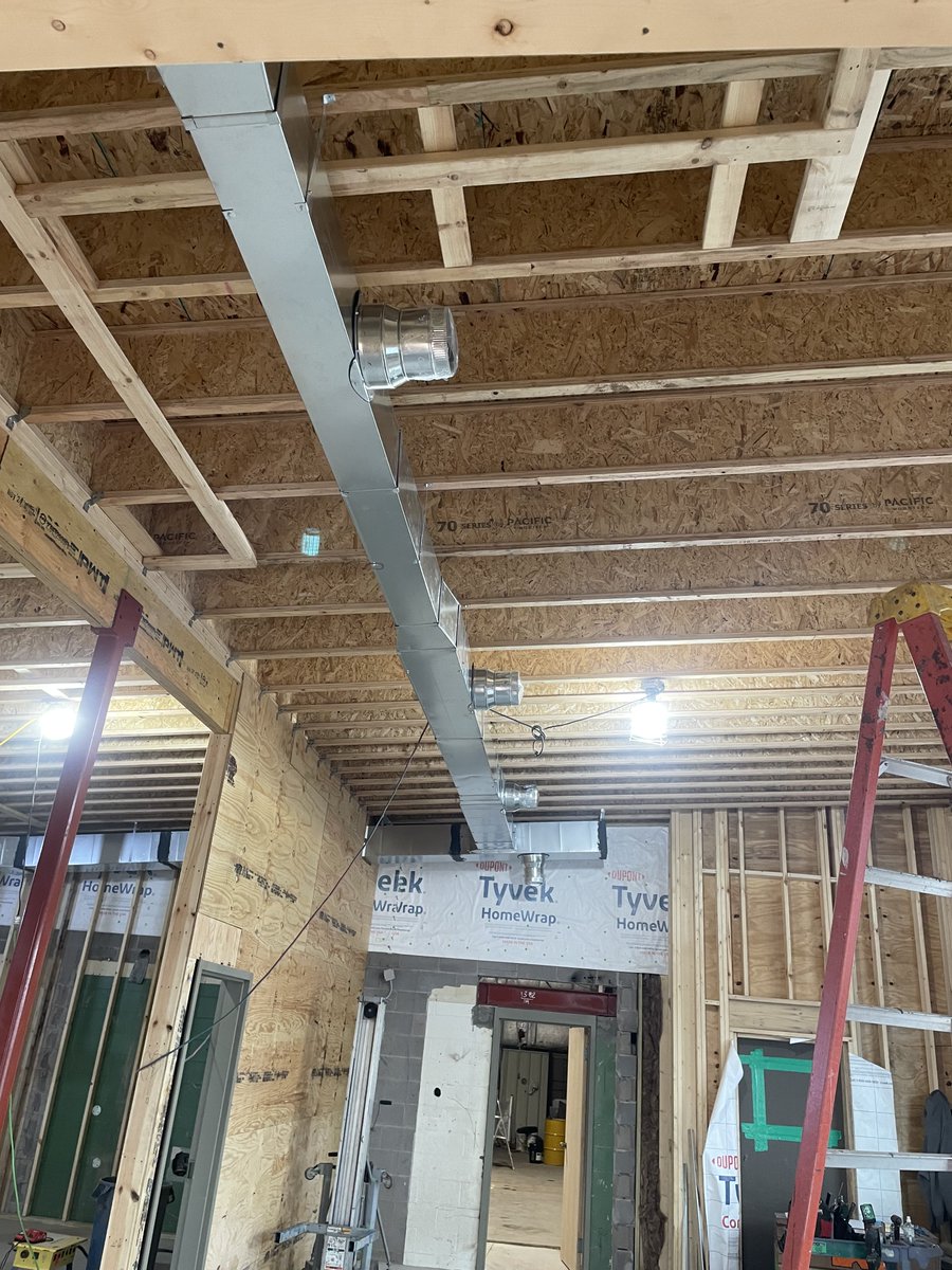 ago_brien's tweet photo. Sky harbor airport duct work!

#sheetmetal #metal #ductwork https://t.co/88IjN6cO1w