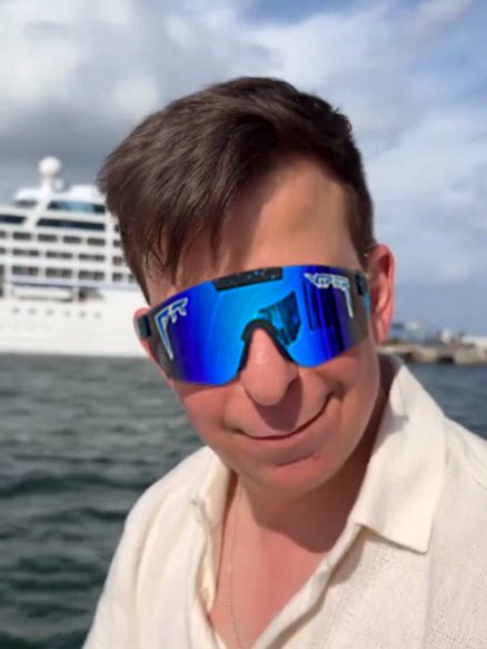 .<a href="/allnick/">Nick O’Neill</a> mogs 🫵😹