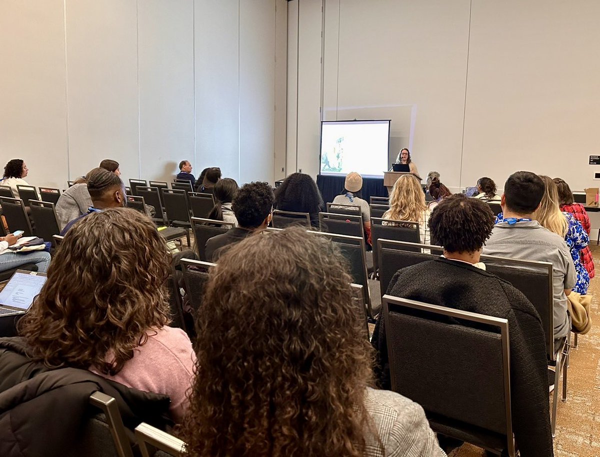 Advising Success Network tweet media