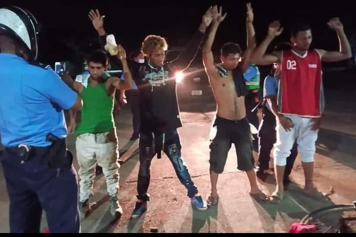 porteno0506's tweet image. En Choloma se alaba al rey de reyes.