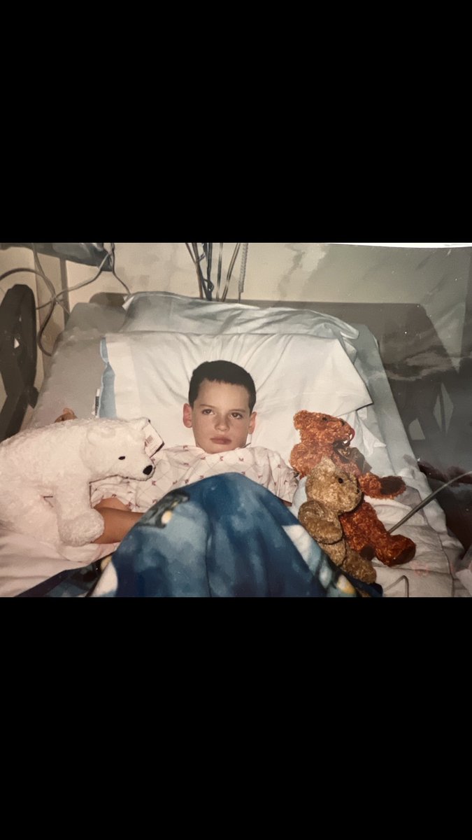 ReidColliander's tweet image. 21 years later we have finally come full circle. I’m going to be a neurosurgeon!! 

#Match2024 #Neurosurgery