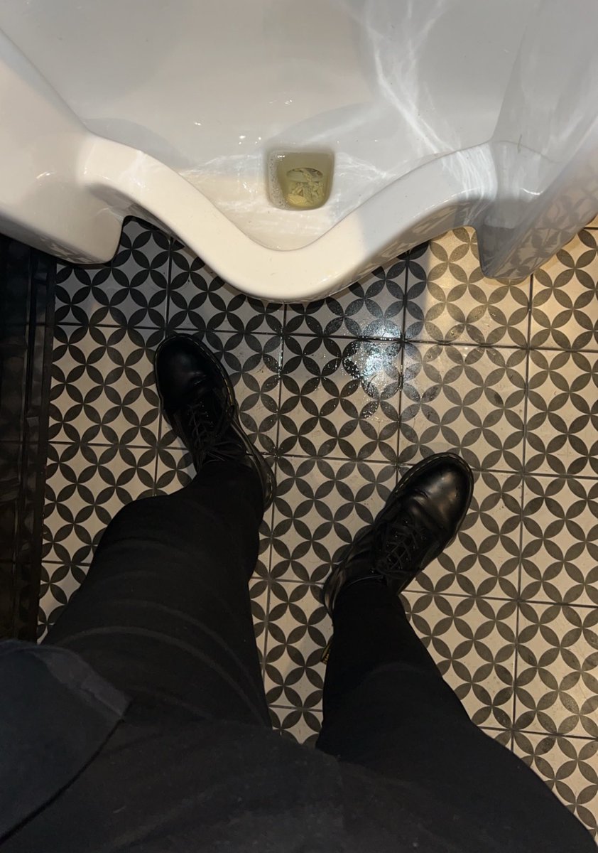 GiantIrishAlpha's tweet photo. Even in a nightclub bathroom my boots await the ultimate sign of submission. 

Show your commitment with a tribute worthy of a Giant Irish Alpha 😜🖕🏻

#FinDom #PayPig #CashMaster #CashSlave #Tribute #FinancialDomination
#MoneySlave #HumanATM #Boots
#AlphaWorship #Finsub https://t.co/EguOs2U6Ih