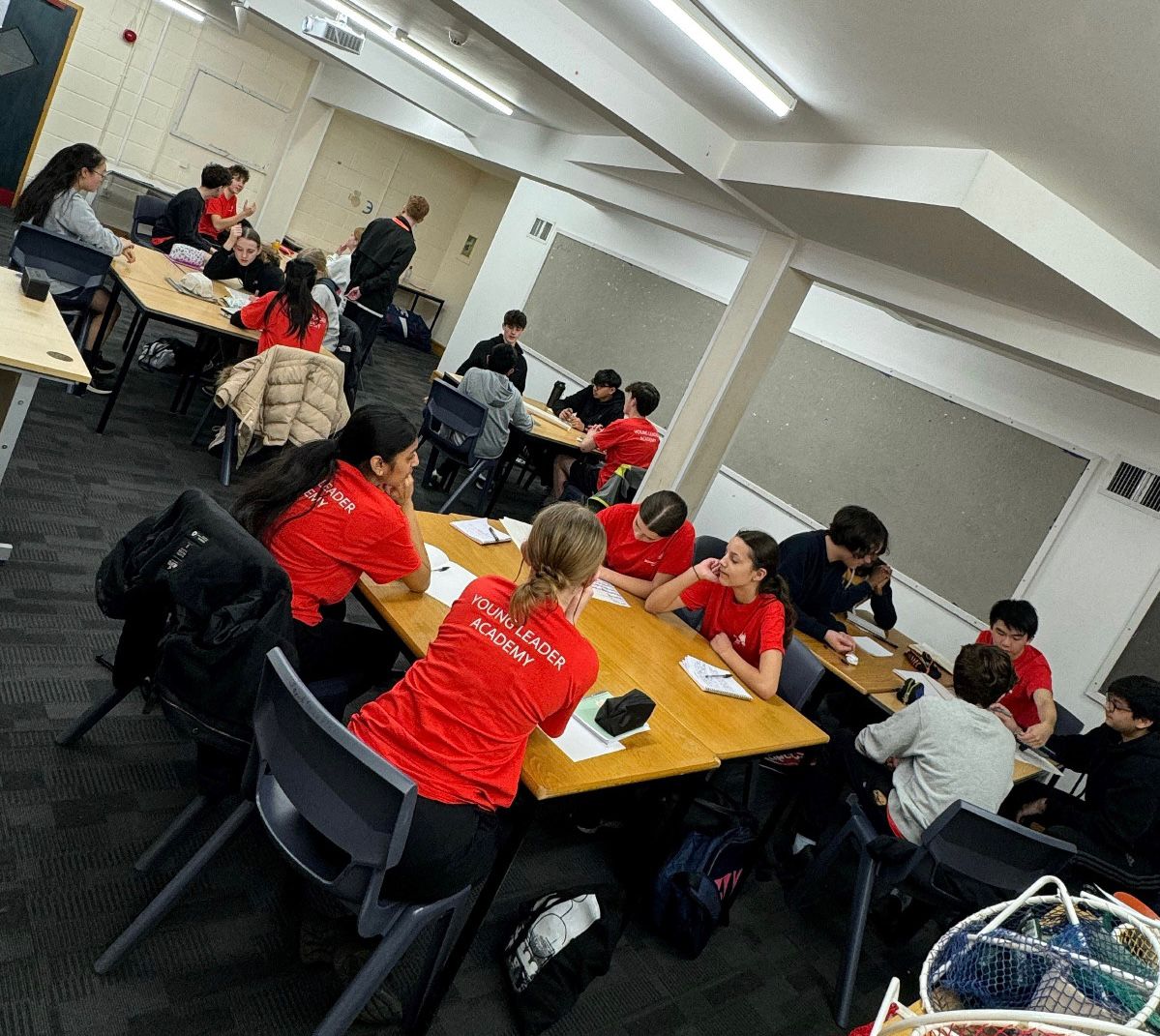 A great weekend for our Young Leaders as we had had Day 2 of the the South Young Leader Academy in Essex and Day 1 of the West Young Leader Academy in Bristol 😊🏸

#badminton