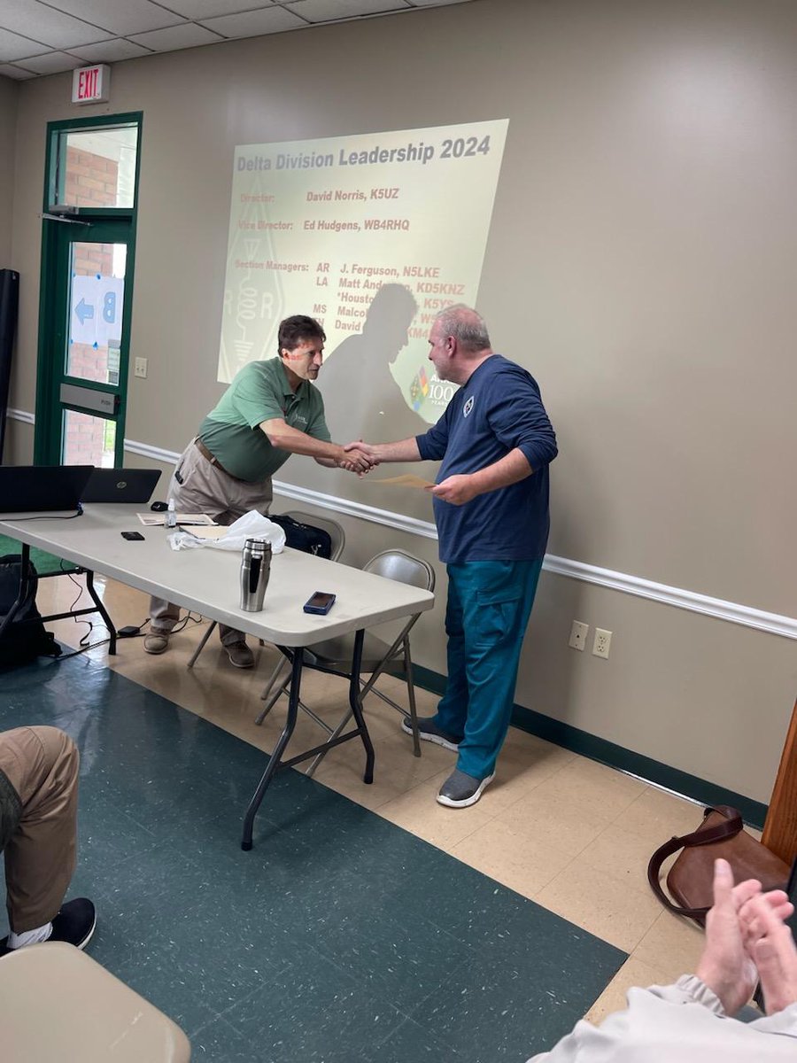 jmark71111's tweet photo. Was Surprised and Overwhelmed to be appointed ARRL Delta Division Assistant Director by Delta Division Director David Norris K5UZ at the Rayne Hamfest on Saturday. Thank you David for your continued confidence and friendship! https://t.co/MOclElXpeR