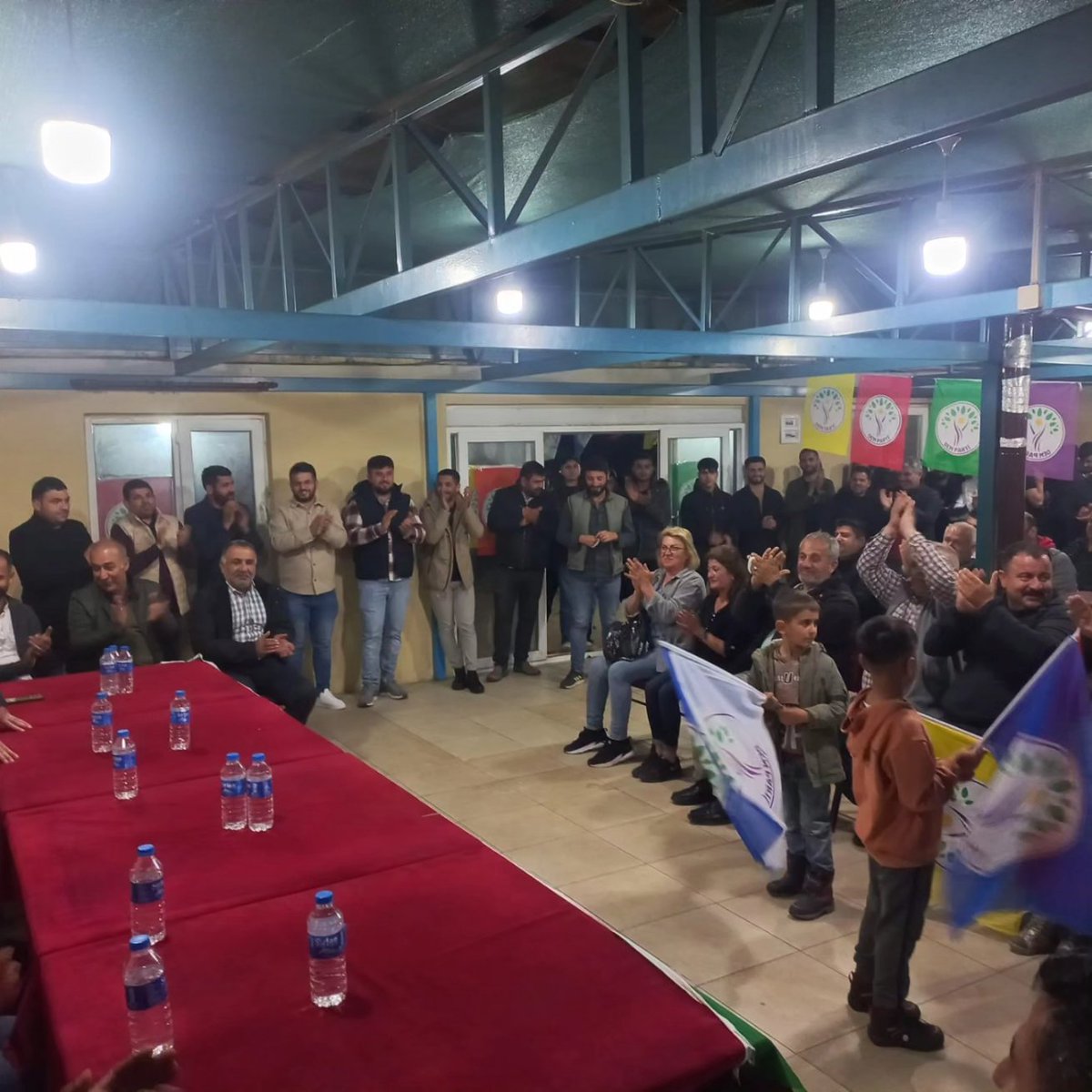 DemDidim's tweet photo. Dem parti didim yalıköy halk buluşması.. https://t.co/58W4QXP4NC