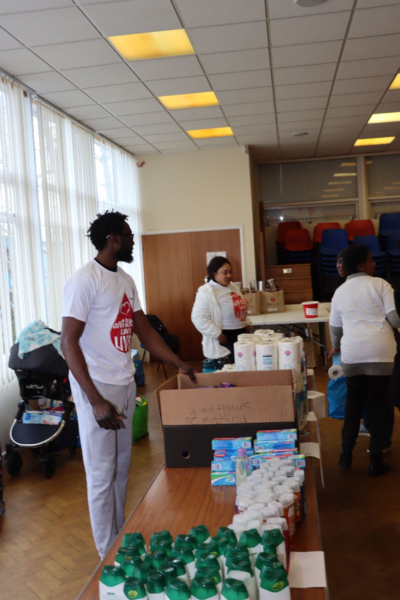 PlasmaofHope's tweet photo. A remarkable weekend at our Warm Hub Food Pantry. Over 140 people signed up to receive food parcels in these critical times. Special thanks to the National lottery @communityfund , the @nationalgriduk  for their immense support. Special thanks to our volunteers you are amazing https://t.co/oxV6mHVuNE