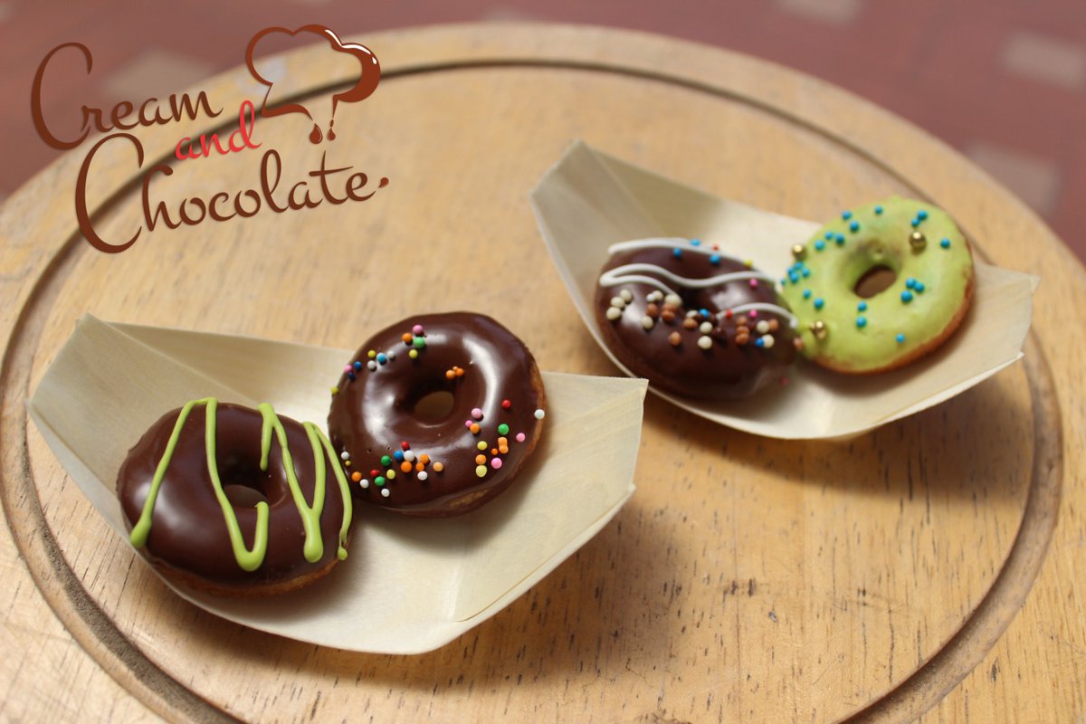 Creamchocolatec's tweet photo. ¿Ya probaste nuestras nuevas donas?
Pregunta ya por nuestros productos.
https://t.co/LPtboSBgsH

#postres #postresartesanales #postresdeliciosos #pasteleria #gourmet #gourmetfood #gourmetexperience #delisioso #Catering #cateringservice #bogota #bogotacolombia #colombia https://t.co/JKytr5W25q