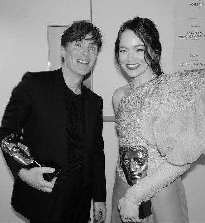 emmarstones's tweet photo. no thoughts, just emma stone and cillian murphy https://t.co/TQTUCExtMb