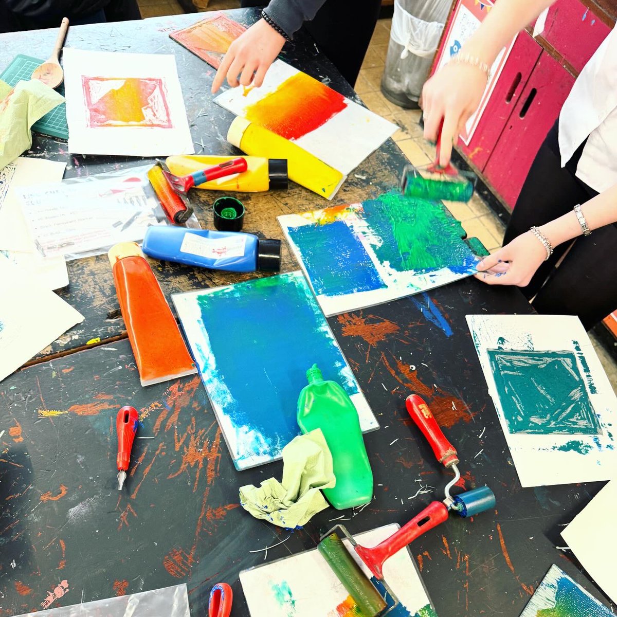 9S2 has flourished in recent weeks after a bumpy start to the year! Pupils are creating reduction lino-prints, a complex process that requires patience and trust. I am incredibly proud of what these students have achieved and hope they are proud of themselves too! <a href="/stjosephscomp/">St. Joseph's Catholic School</a>