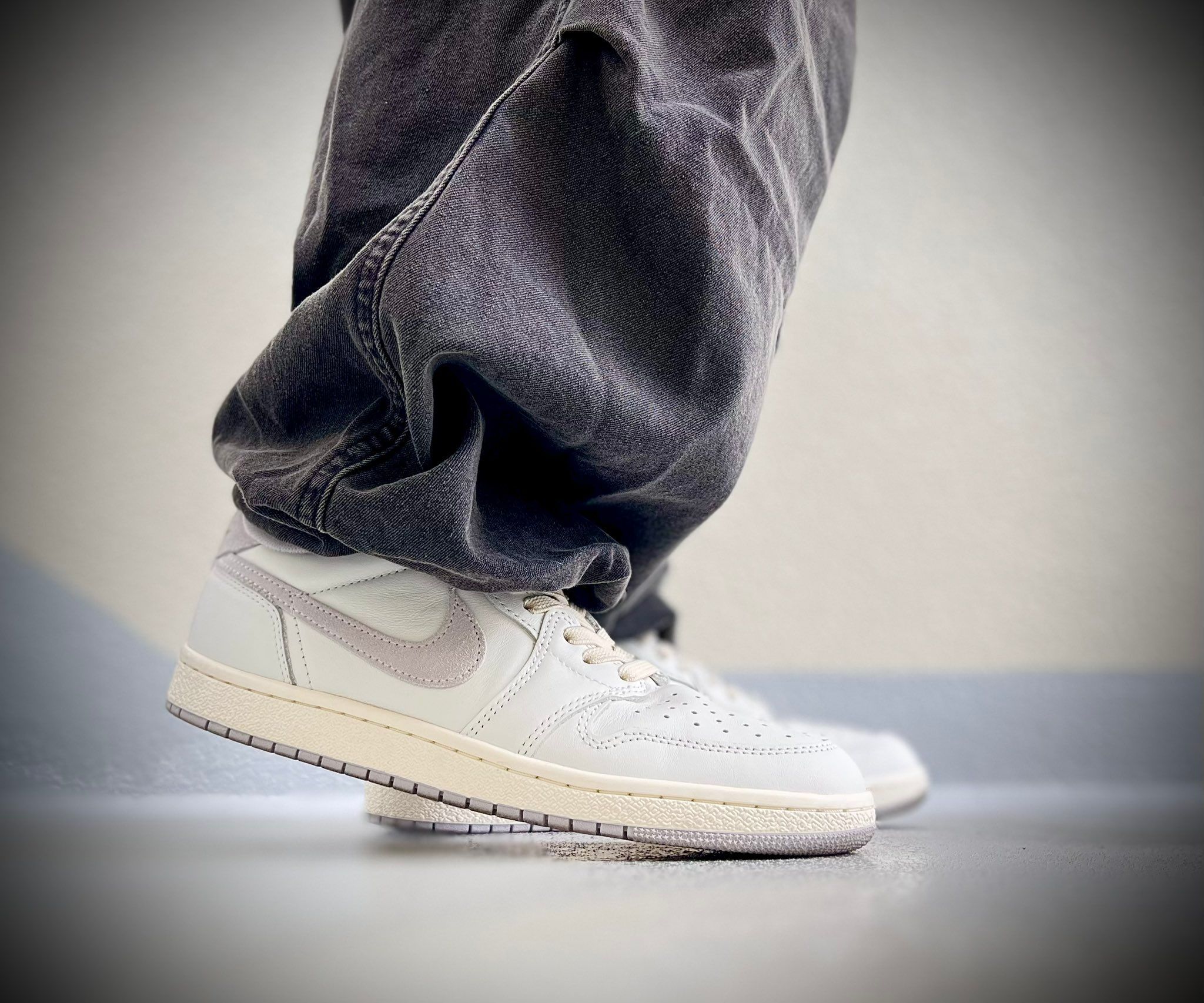 SneakerAlert on X: SneakerAlert on X: