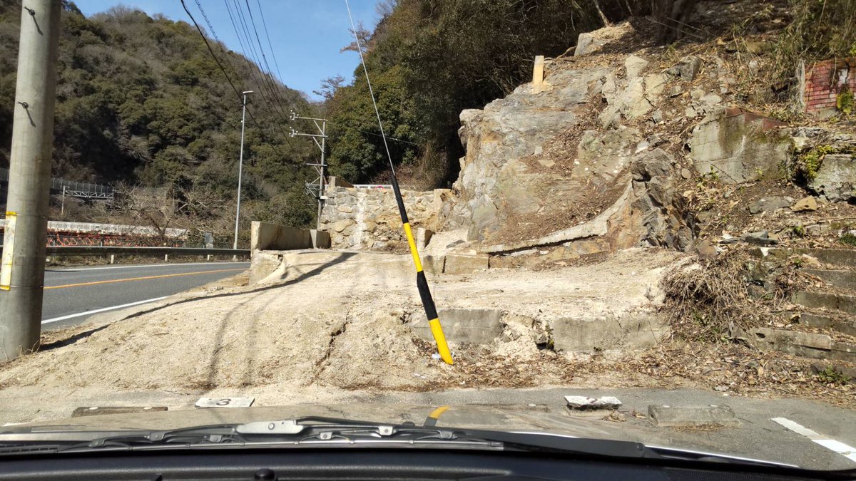 rs_fuso's tweet photo. 岐阜県まで出て古虎渓の辺り

古虎渓ハウスは健在だが、ぬわわんと近くの旅館のような２階建ての廃墟が跡形もなくなっとるわい

すぐ横の斜面上の廃墟達は健在でしたが

そして更に先のドライブインぽい廃店舗集合体も消え失せた

https://t.co/i2ikE4V43y https://t.co/jRNVxyXPl3