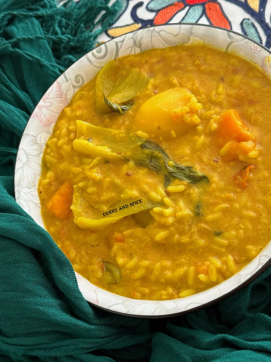 Somasray's tweet image. #rice #lentil #hotchpotch CURRY AND SPICE: PRESSURE COOKER MATTA RICE KHICHURI: spiceupwithsoma.blogspot.com/2024/03/pressu…