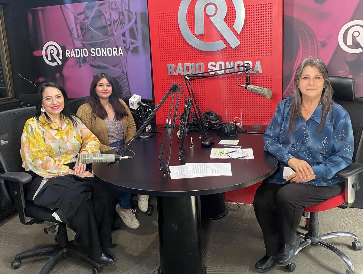 RSonoraFM's tweet photo. ➡️ Esta mañana en Vidas vecinas  con @CynthiaDLVillar platicamos con la psicóloga Gladys Celiceth Díaz y Gabriela Ivette Herrera sobre feminismo. 🟣

Además, Abril Herrera y Ana Laura Garcia de @ceformaIAP nos hablaron del programa de desarrollo. https://t.co/ANiF9T2TG3