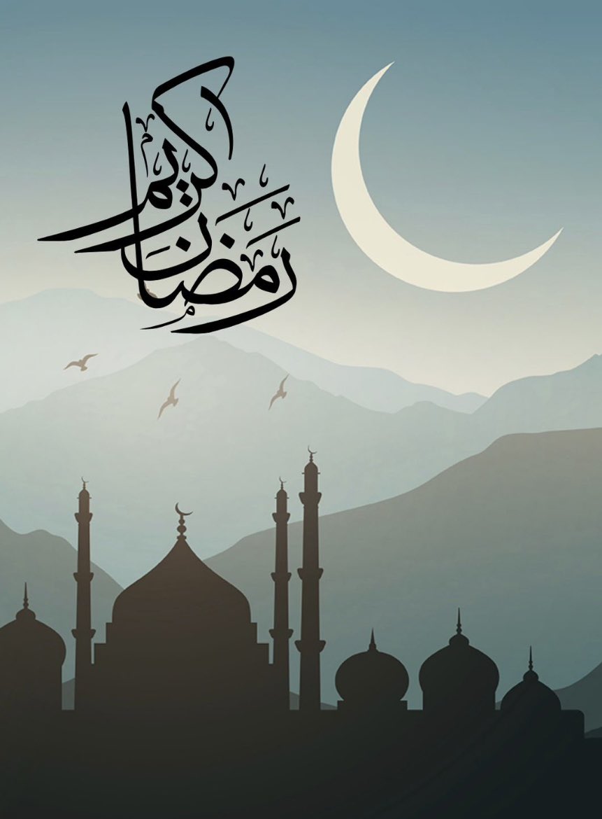 اللَّھُمَّ أَهِلَّهُ عَليْنَا بِالْأَمْنِ وَالإِيْمَانِ وَالسَّلامَةِ وَالإِسْلَامِ وَالْعَوْنِ عَلَى الصَّلاةِ وَالصِّيَامِ وَتِلَاوَةِ الْقُرْآَنِ، الْلَّھُمَّ سَلِّمْنَا لِرَمَضَانَ وَسَلِّمْهُ لَنَا وَتَسَلَّمْهُ مِنّا مُتَقَبَّلاً 
 مُبَارَكٌ عَلَيْكُم شَهْرُ رَمَضَاْن