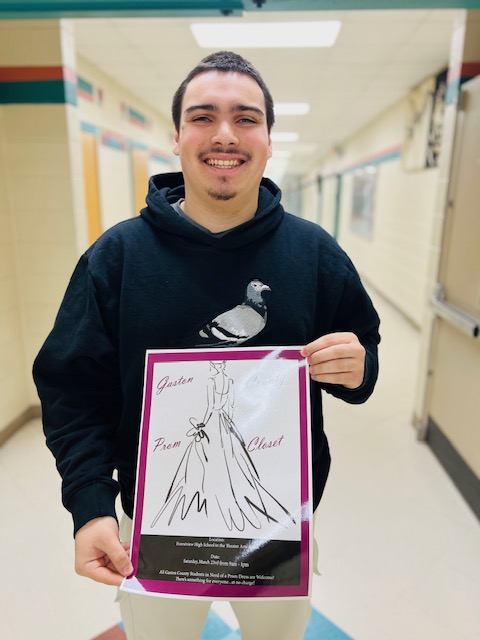 Prom Closet is just around the corner!  Our winning Adobe Visual Design flyer is from sophomore, Johah Gardner. Way to go Jonah!  Also be sure to spread the word about the upcoming event! Free Prom dresses 3/23/24 9am-1pm Forestview Theater Arts room!