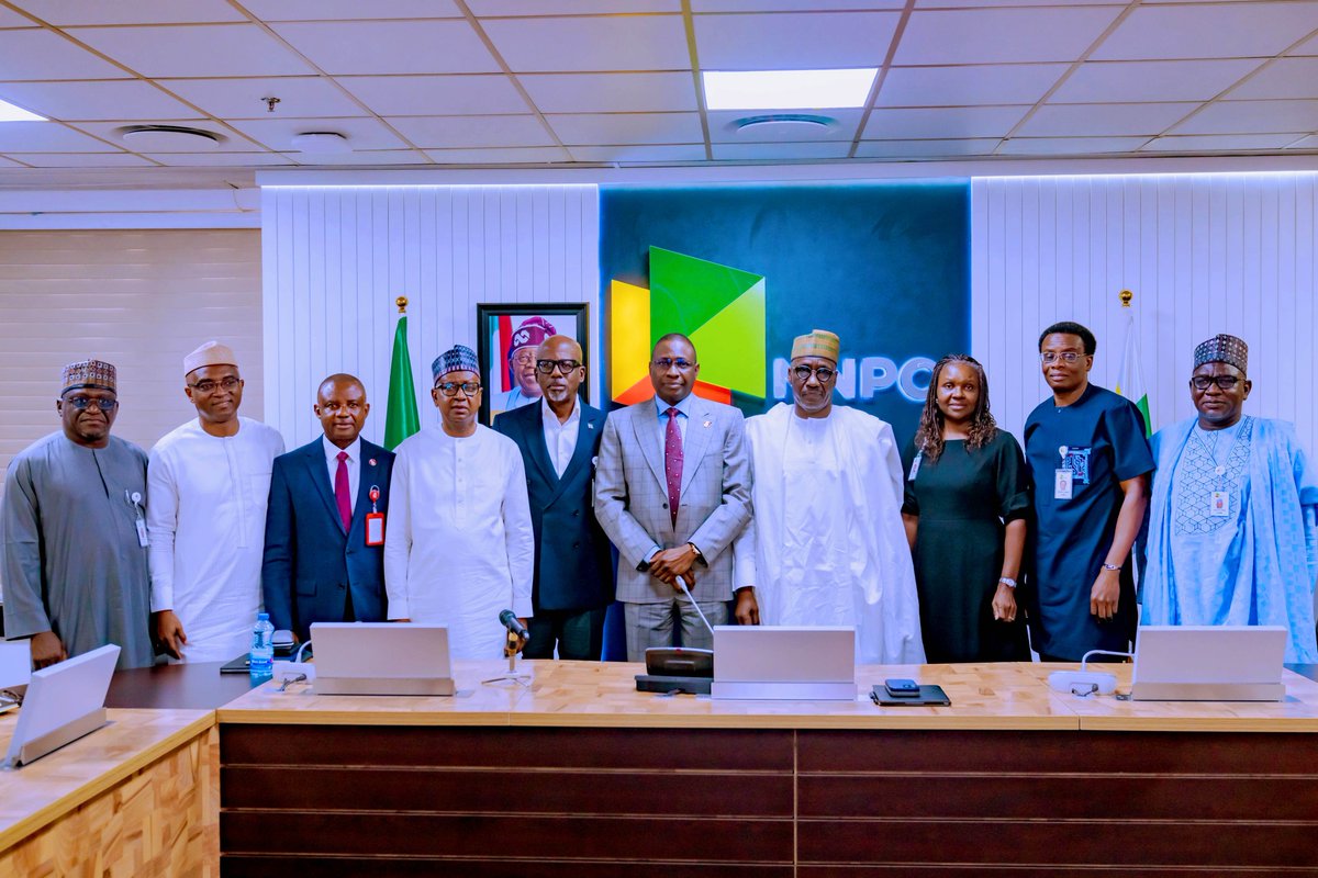 nnpclimited's tweet image. PRESS RELEASE

NNPC Ltd Solicits EFCC’s Support in Fight against Crude Oil Theft

The Nigerian National Petroleum Company Limited (NNPC Ltd.) has appealed to the Economic and Financial Crimes Commission (EFCC) to help tackle the menace of crude oil theft in the country.

The…