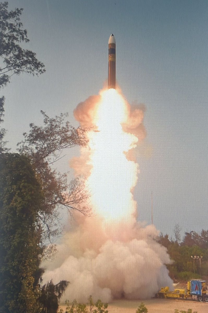 Agni-5 with MIRV tech got tested. #AreaWarning #India  #Agni5