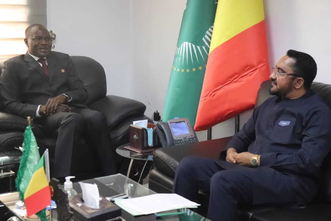 maleye_diop's tweet photo. Visite à @AttaherMossa Ministre des Maliens Etablis à l'Extérieur &amp; de l'Intégration Africaine du @GouvernementM. Échanges sur le renforcement partenariat avec @PNUDMALI et efforts d’institutionalisation du programme #TOKTEN destiné à utiliser l’expertise de la diaspora Malienne https://t.co/l119z7ppJG