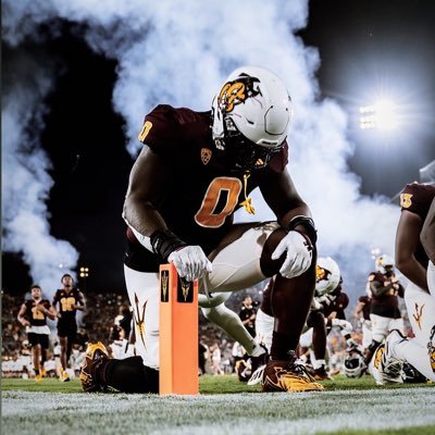 Arizona State DT Dashaun Mallory gets props from Mel Kiper Jr as his first guy he points out as a late round sleeper. Kiper says Dashaun is a "fire plug". Great work <a href="/DashaunMallory/">Dashaun mallory</a> 💪
#ForksUp 🔱🔱🔱🔱