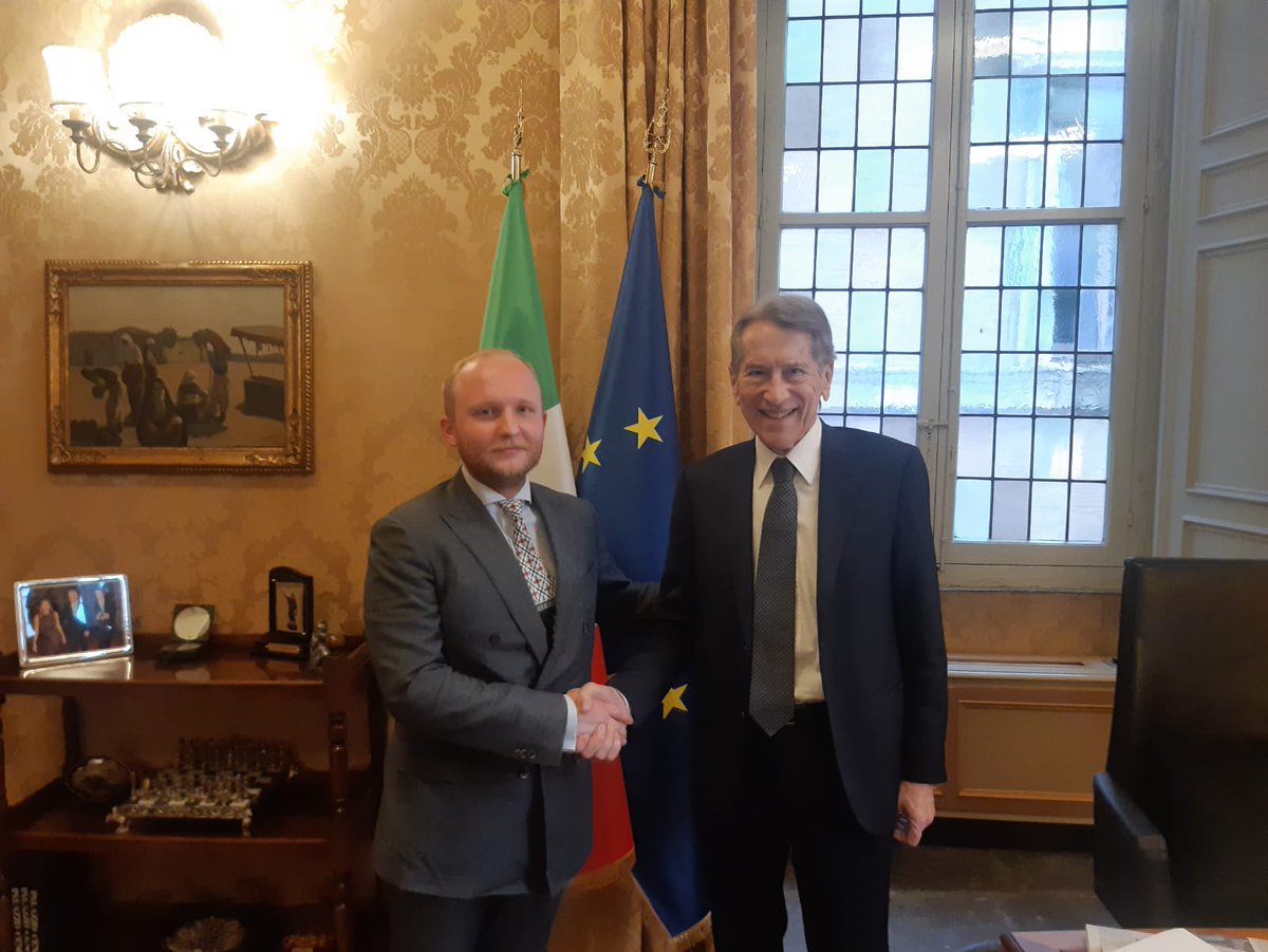 Excited to meet in Rome with un grande amico of free #Belarus, Chair of the 🇪🇺 comm at @SenatoStampa & former 🇮🇹 FM, @GiulioTerzi. We discussed further support for Belarusians inside the country & our diaspora in 🇮🇹. I also asked to back @Tsihanouskaya European vision for ⚪️🔴⚪️.