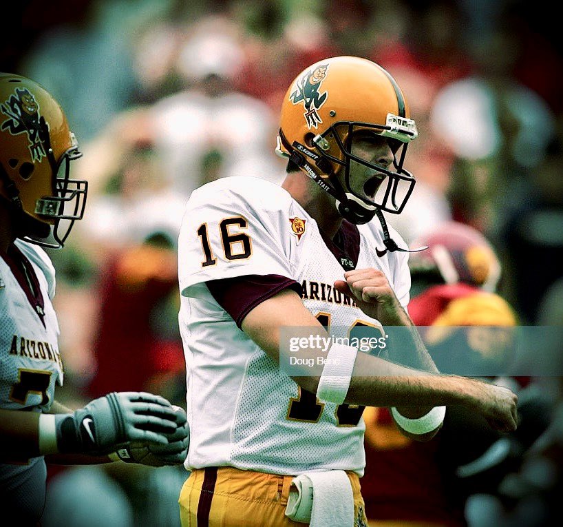 DieHardDevilASU's tweet photo. Sun Devil QB #AndrewWalter (2001-04) shattered the Pac-10 career TD record with 85, breaking John Elway’s 22-year-old mark. Walter finished as @ASUFootball’s all-time leader in passing yards, completions, attempts, touchdowns, interception percentage AND total offense. #ForksUp https://t.co/nVgIFIN2iz