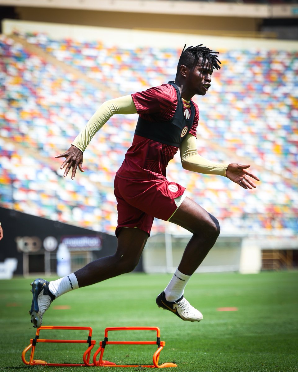 Universitario's tweet photo. https://t.co/j2gTWbDuKn