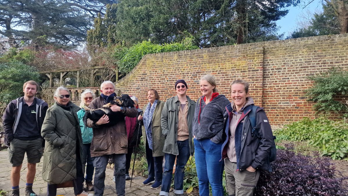 Big #thankyou to our new #streathamcommon Rookery Gardens Steering Group! The group are community #volunteers & SCCOOP staff with a shared interest & understanding of horticulture & The Rookery's heritage We'll work together to enhance & create sustainable planting plans 💚