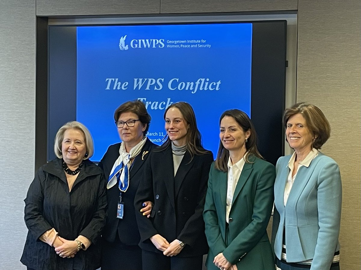 Amb. @CMarkusLassen gave remarks at the official launch of the @giwps WPS Conflict Tracker, a new data-driven tool to analyze conflict with a gender lens worldwide. 🇩🇰 is proud to have supported the project and thanks @giwps and @MelanneVerveer for their important work 🌎🌍🌏