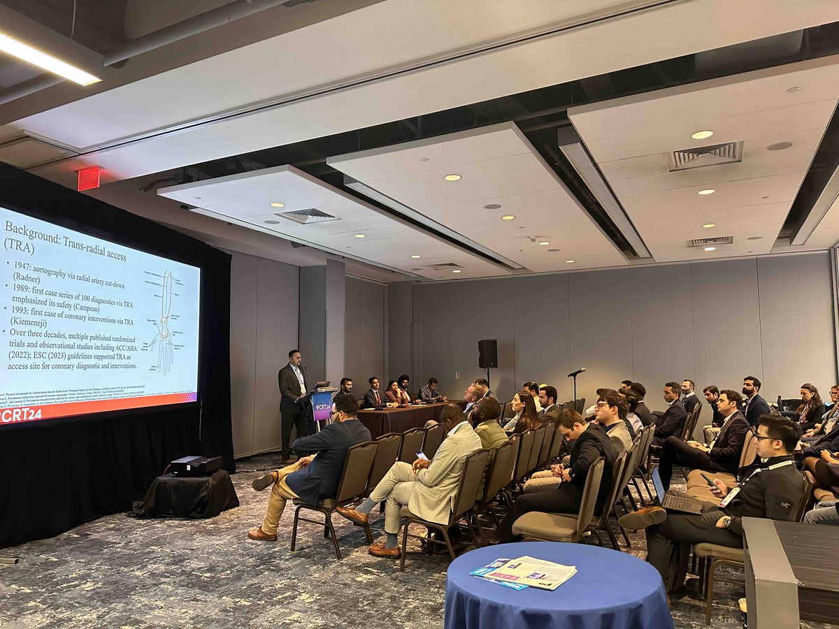 CRT_meeting's tweet photo. Full house here at the Great Fellows Debate.  Kicking off with a radial vs femoral debate!  #crt2024 https://t.co/6ezgLMBbR6