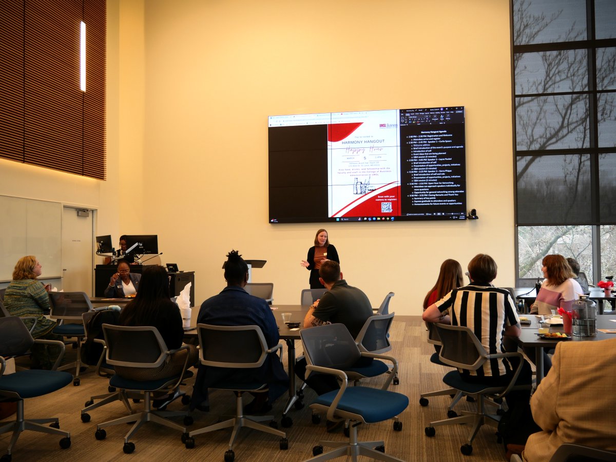 UMSLBUSINESS tweet media