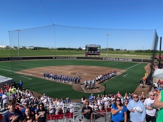 Opening Day! Good luck to all the @IHSA_IL softball teams and @IHSAOfficials umpires taking the field today. #ihsa @ica_softball