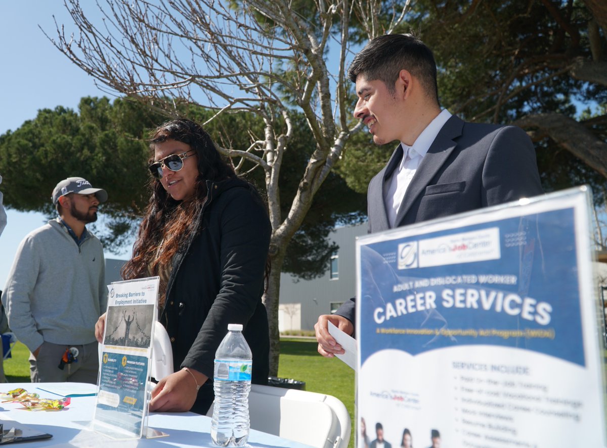 sbcajcc's tweet image. 🎓 Allan Hancock College&apos;s 18th Annual Career Exploration Day was a great event for networking and recruitment. It demonstrated the power of community and collaboration in creating a resilient and future-ready workforce. 
#SBCWDB #SantaBarbaraCountyWorkforceDevelopmentBoard