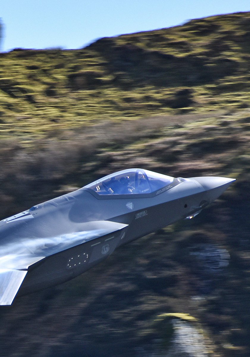 Steve36830966's tweet image. Exiting the Cads in Style.
Low level at its finest. 
Taken in 2023.

@johnbilcliffe

@48fighterwing 

#f35a #cadwest #pullingup #vape #nikon #avporn #machloop #dolgellau #wakes #lowlevel